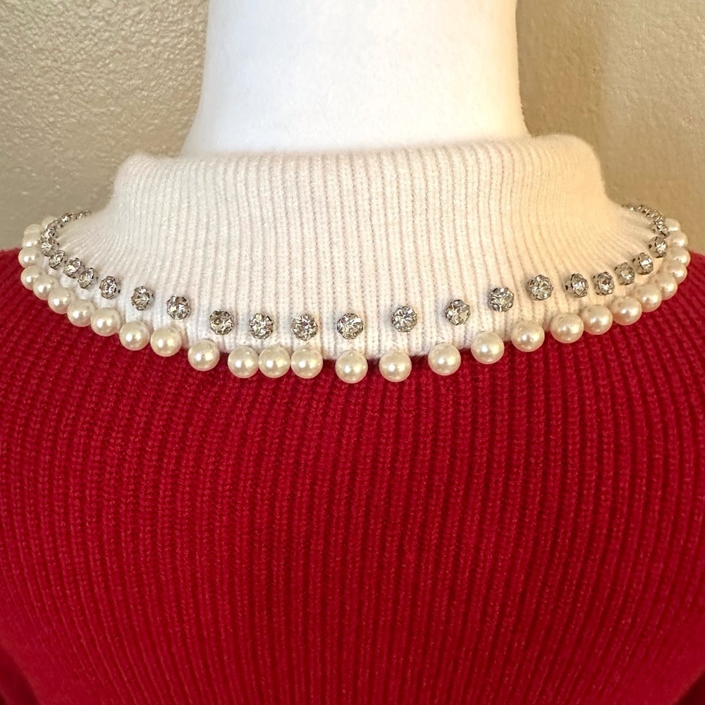 Chic Red Sweater with Embellished Collar - Picture 3 of 6
